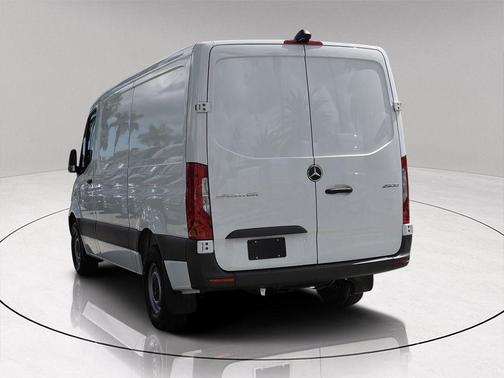 2025 Mercedes-Benz Sprinter 2500 Standard Roof