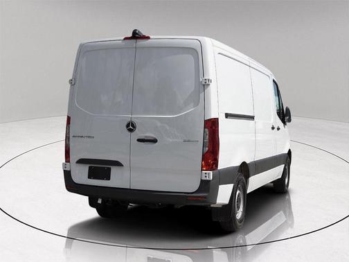 2025 Mercedes-Benz Sprinter 2500 Standard Roof