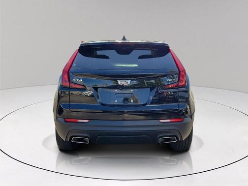 Stellar Black Metallic 2023 Cadillac XT4 Luxury