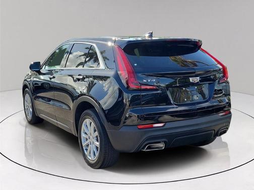 Stellar Black Metallic 2023 Cadillac XT4 Luxury