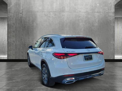 2024 Mercedes-Benz GLC 300 Base