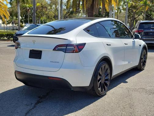 2022 Tesla Model Y Performance