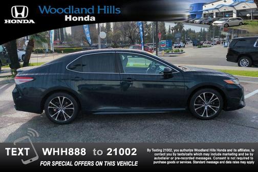 2018 Toyota Camry SE