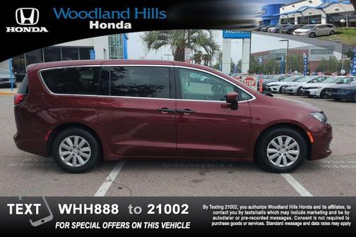 Velvet Red Pearlcoat 2018 Chrysler Pacifica L
