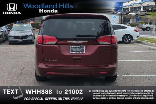 Velvet Red Pearlcoat 2018 Chrysler Pacifica L