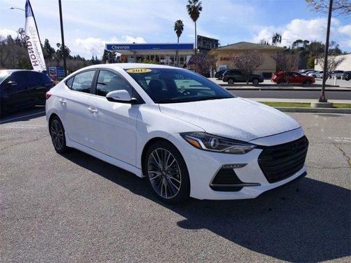 Photo 4 of 27 of 2017 Hyundai Elantra Sport