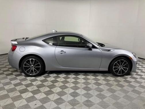 Photo 2 of 33 of 2018 Subaru BRZ Limited