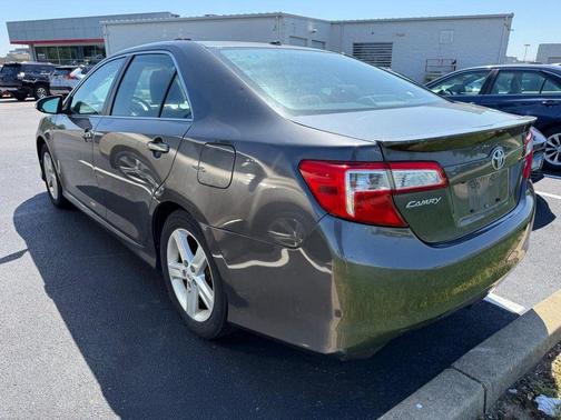 Magnetic Gray Metallic 2012 Toyota Camry SE
