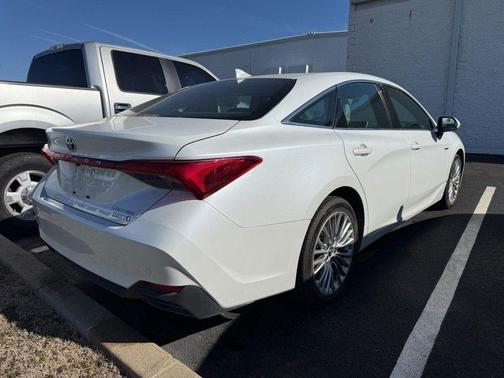 2019 Toyota Avalon Hybrid Limited