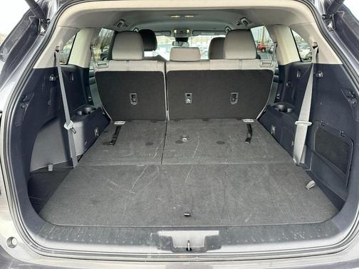 2024 Toyota Highlander Hybrid LE