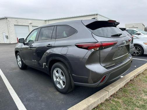 2024 Toyota Highlander Hybrid LE