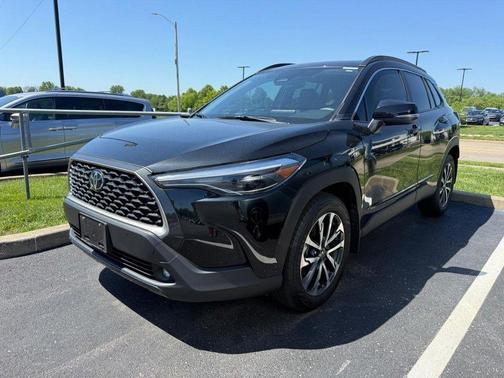 Jet Black 2025 Toyota Corolla Cross XLE