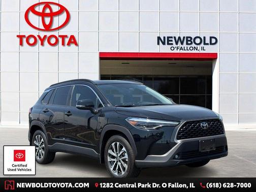 Jet Black 2025 Toyota Corolla Cross XLE