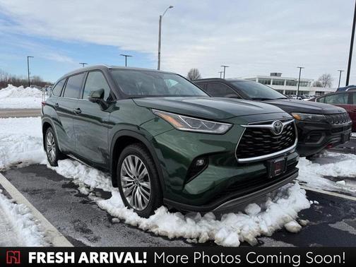 2023 Toyota Highlander Platinum
