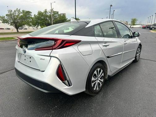 Classic Silver Metallic 2020 Toyota Prius Prime XLE