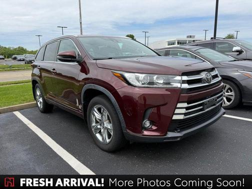 Ooh La La Rouge Mica 2019 Toyota Highlander Limited