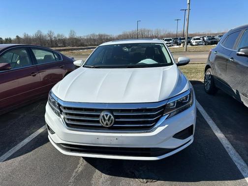 2021 Volkswagen Passat 2.0T SE