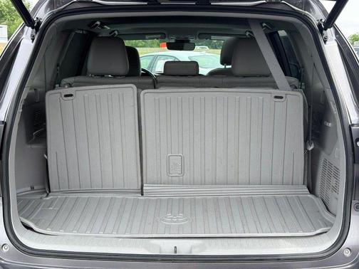 Predawn Gray Mica 2018 Toyota Highlander XLE