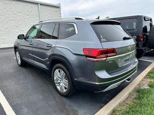 Platinum Gray Metallic 2019 Volkswagen Atlas 3.6L SEL Premium