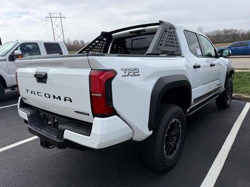 2025 Toyota Tacoma Hybrid TRD Off Road
