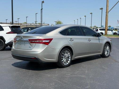 Creme Brulee Mica 2016 Toyota Avalon Hybrid Limited