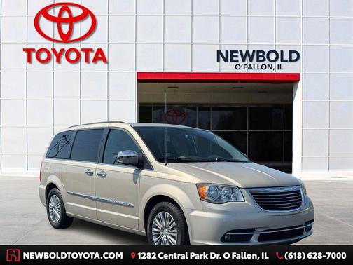 Cashmere/Sandstone Pearlcoat 2014 Chrysler Town & Country Touring-L