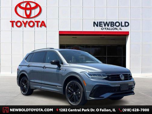 Platinum Gray Metallic 2022 Volkswagen Tiguan 2.0T SE R-Line Black 4MOTION