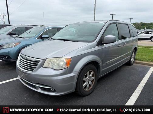 Billet Silver Metallic Clearcoat 2013 Chrysler Town & Country Touring