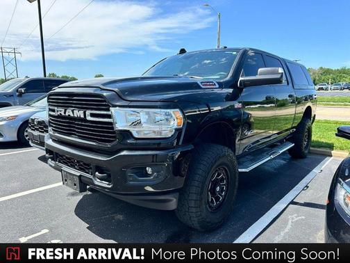 Diamond Black Crystal Pearlcoat 2019 RAM 2500 Big Horn Crew Cab 4x4 6'4' Box