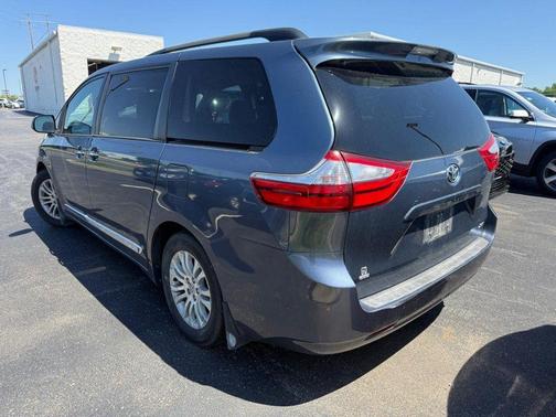 Shoreline Mist 2016 Toyota Sienna XLE