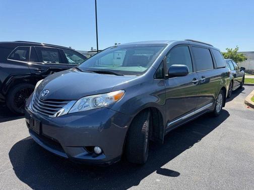 Shoreline Mist 2016 Toyota Sienna XLE