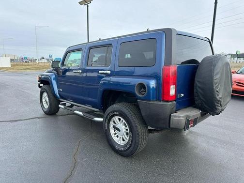 2006 Hummer H3 Base