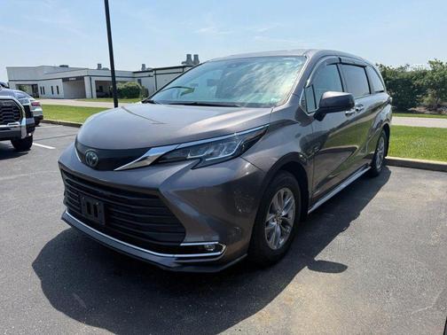 Predawn Gray Mica 2021 Toyota Sienna XLE 7 Passenger