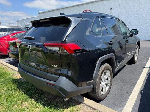 Midnight Black Metallic 2019 Toyota RAV4 XLE