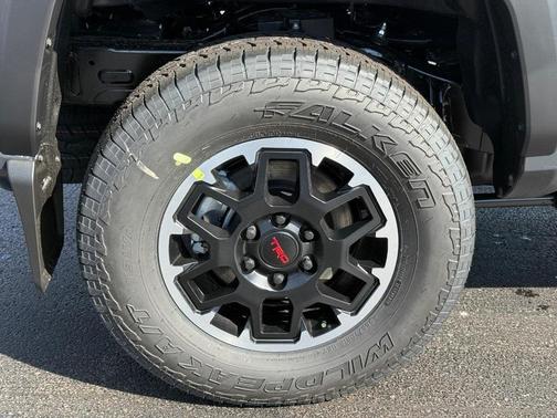 2026 Toyota Tacoma Hybrid TRD Off Road