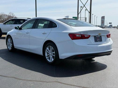2017 Chevrolet Malibu 1LT