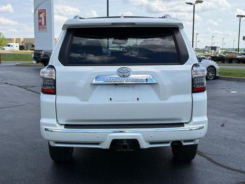 Blizzard Pearl 2020 Toyota 4Runner Limited