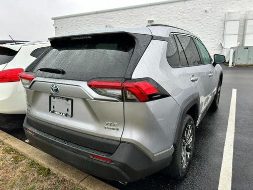2023 Toyota RAV4 Hybrid XLE Premium