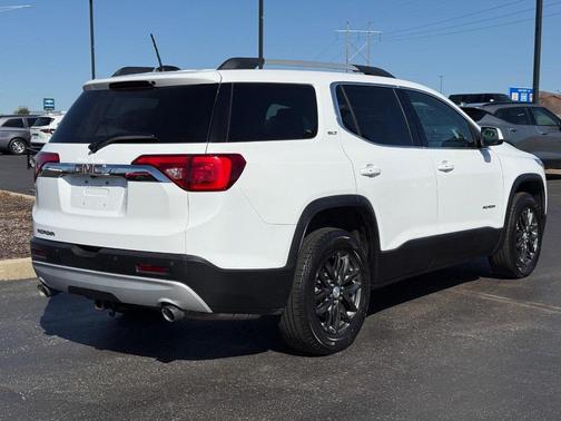 2019 GMC Acadia SLT-1