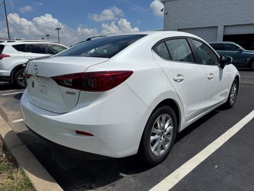 Snowflake White Pearl Mica 2016 Mazda Mazda3 i Sport
