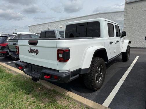 Bright White Clearcoat 2021 Jeep Gladiator Rubicon