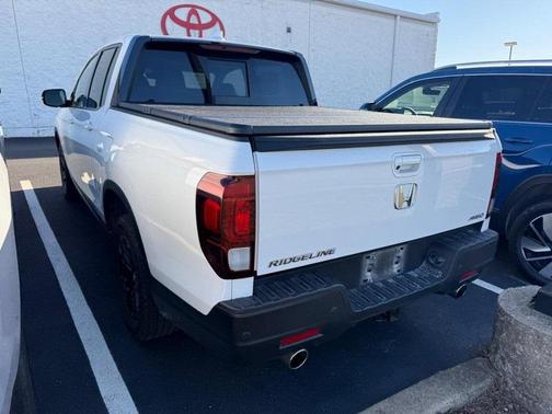 2023 Honda Ridgeline Black