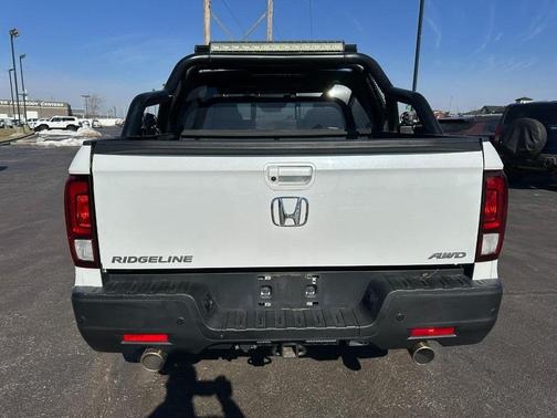 2021 Honda Ridgeline Black