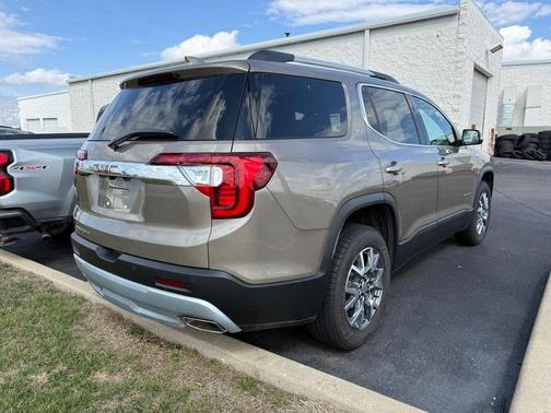 2023 GMC Acadia FWD SLT