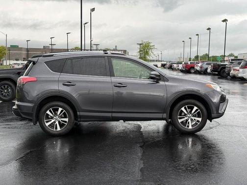 Magnetic Gray Metallic 2018 Toyota RAV4 XLE