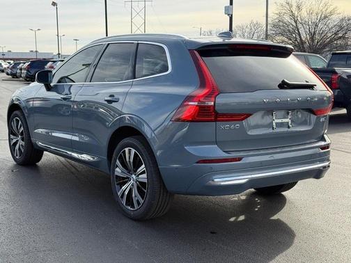 2022 Volvo XC60 B5 Inscription