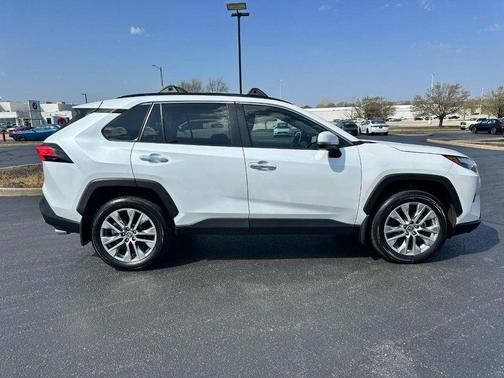 Wind Chill Pearl 2023 Toyota RAV4 Limited
