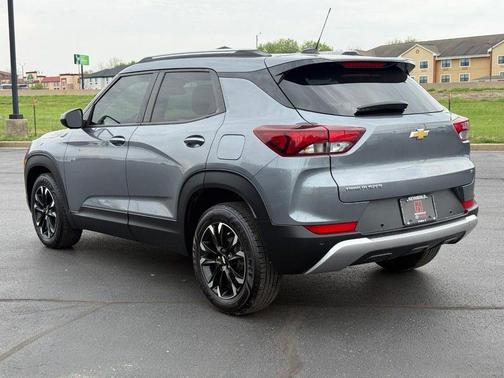 Satin Steel Metallic 2021 Chevrolet Trailblazer LT