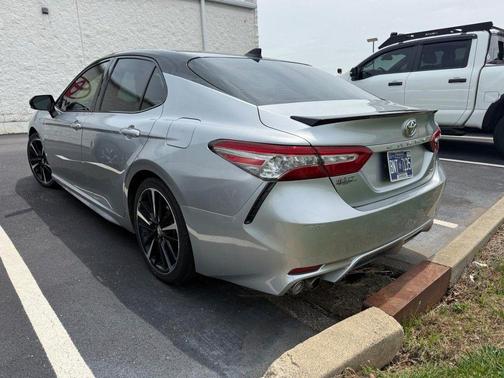 Celestial Silver/Midnight Black Metallic 2018 Toyota Camry XSE