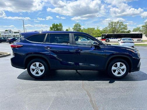 Blueprint 2023 Toyota Highlander Hybrid LE